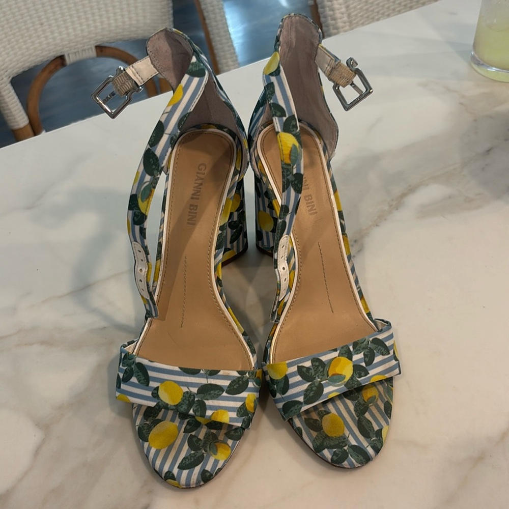 Gianni Bini Joenah lemon stripe ankle strap block sandals